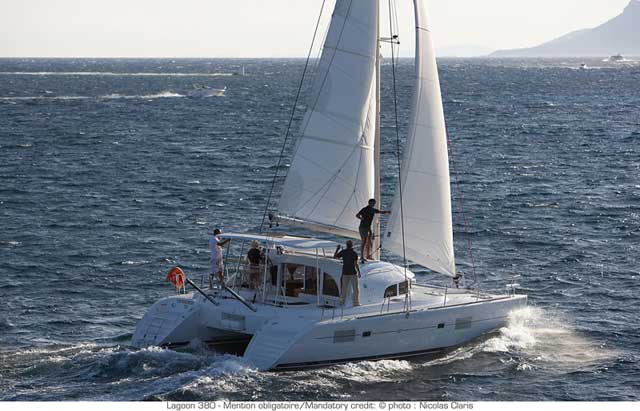 Photo #1 - Lagoon 380 S2 - 4 + 2 cab. (Love Song) en Marina Šangulin - 31814