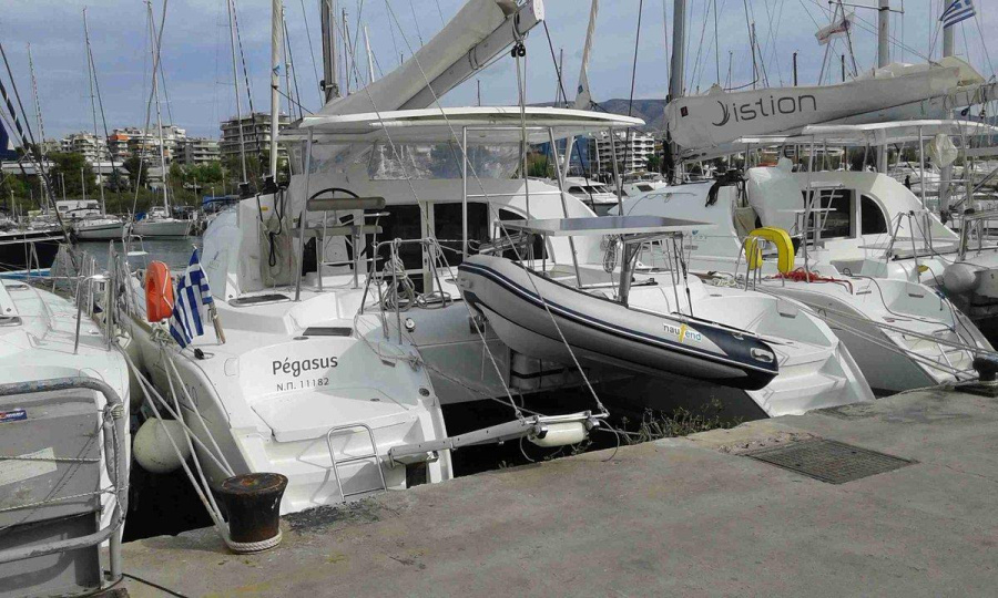 Photo #1 - Lagoon 380 S2 - 4 + 2 cab. (Pegasus) en New Marina - 32435
