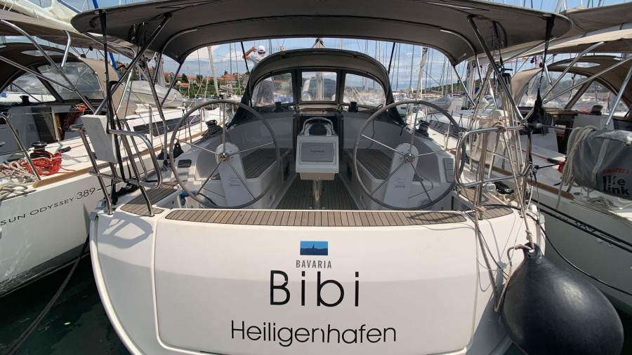 Photo #1 - Bavaria Cruiser 37 - 3 cab. (Bibi) in Marina Tehnomont Veruda - 32927