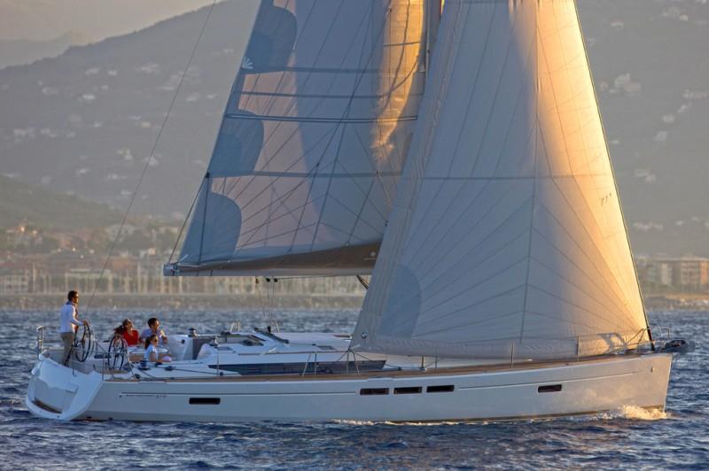 Photo #1 - Sun Odyssey 519 - 5 + 1 cab. (Eva) en Marina - 33340