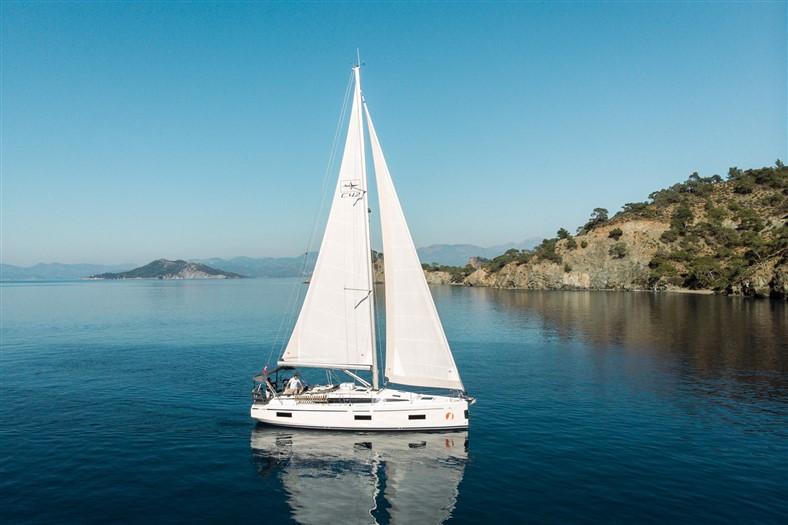 Photo #1 - Bavaria C42 (Aruna) in Yes Marina - 33793