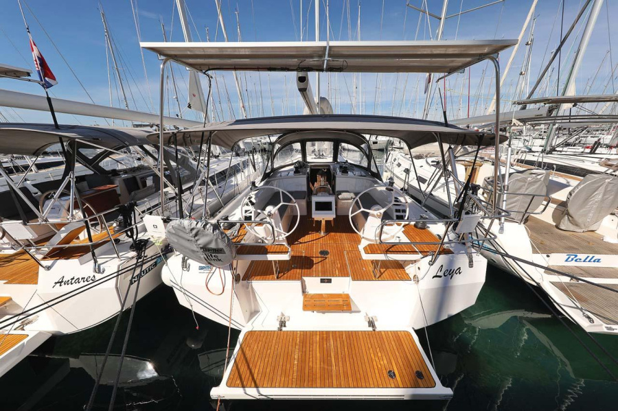 Photo #1 - Bavaria C42 Style (Leya) in Marina Kornati - 33824