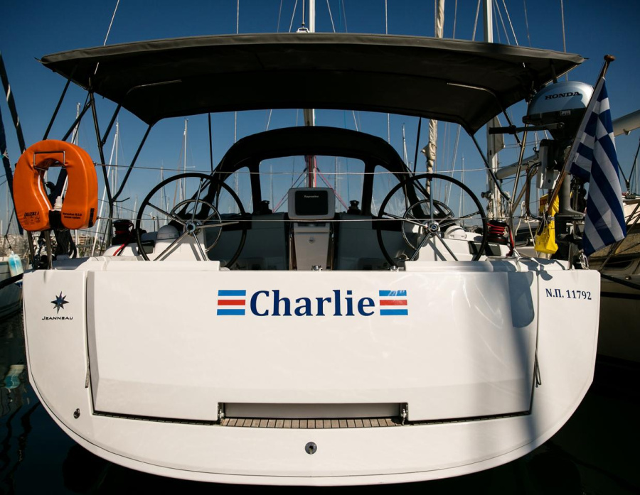 Photo #1 - Sun Odyssey 449 (Charlie) en Athens, Alimos marina - 34084