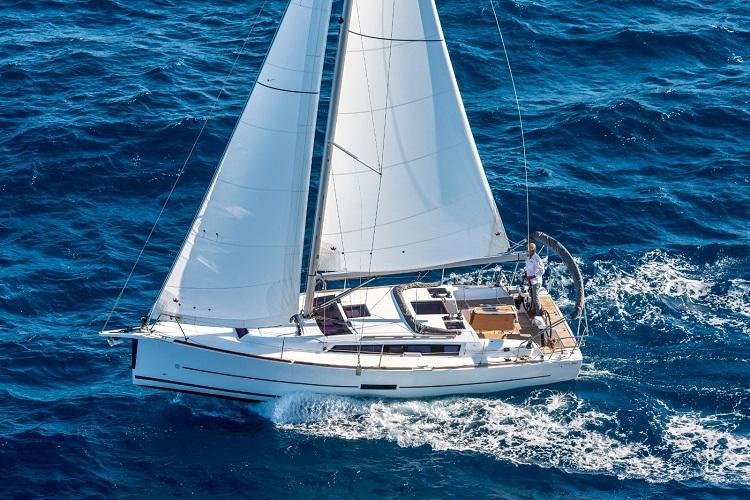Photo #1 - Dufour 360 GL - 3 cab. (Gracia) in Yacht Classic Hotel Marina - 34432