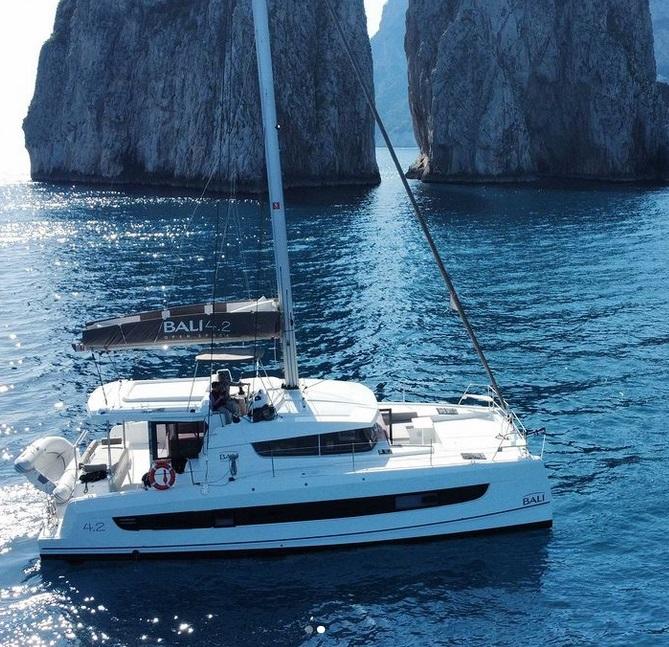 Photo #1 - Bali 4.2 - 4 + 1 cab. (Ferdi) in Castellammare, Marina di Stabia - 34587