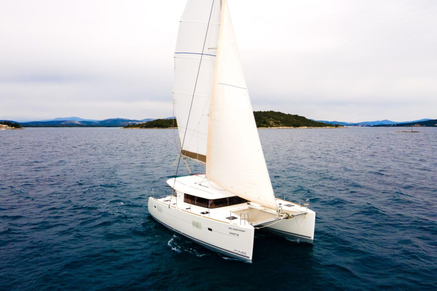 Photo #1 - Lagoon 400 S2 - 4 + 2 cab. (Miss Moneypenny) en Marina Mandalina - 34795