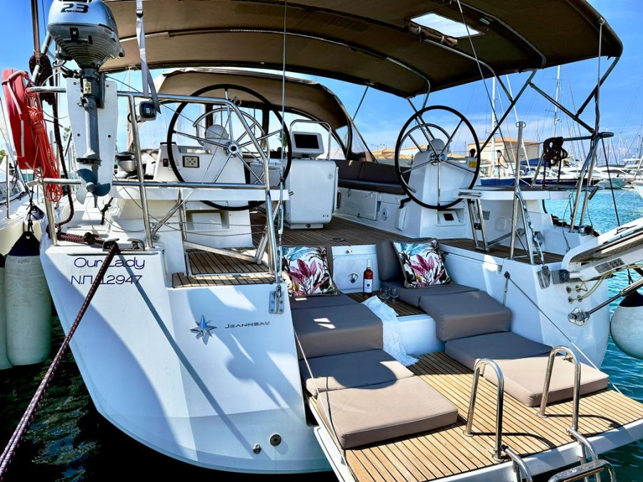 Photo #1 - Jeanneau 54 - 5 + 1 cab. (Our Lady) in Marina - 34832