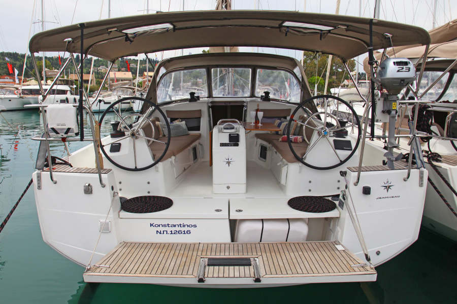 Photo #1 - Sun Odyssey 410 - 3 cab. (Konstantinos) in Athens, Attica, Marina - 34849