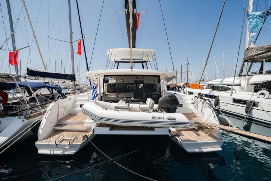 Photo #1 - Lagoon 46 - 4 + 1 cab. (Cataleya) in Alimos marina - 34979