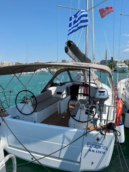 Photo #1 - Sun Odyssey 380 - 3 cab. (Ethra) in main port - 35496