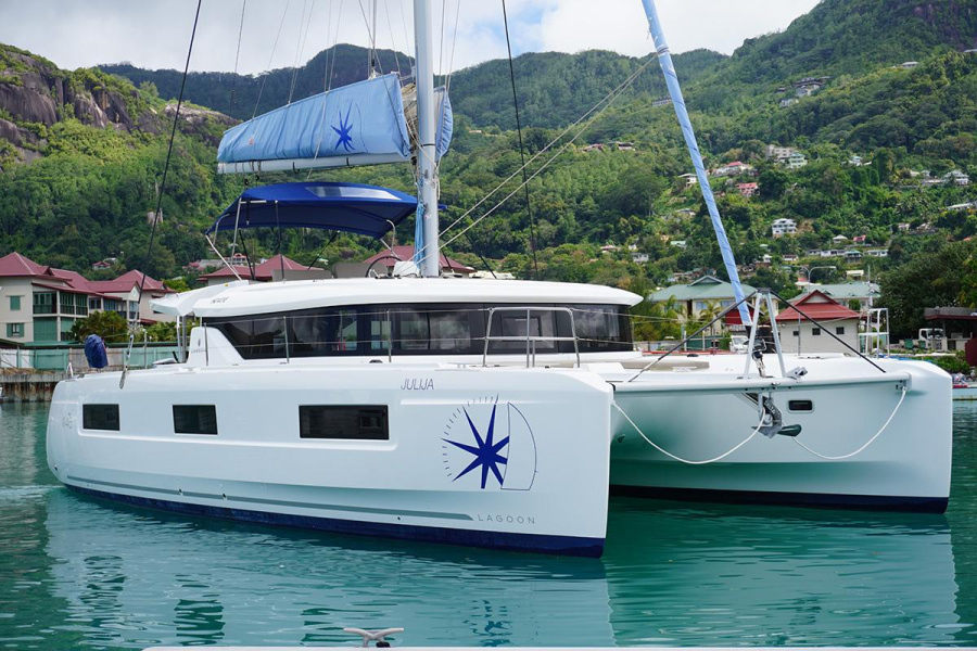 Photo #1 - Lagoon 46 - 4 + 2 cab. (PRINCESS JULIJA) en Seychelles, Eden Island Marina - 36014