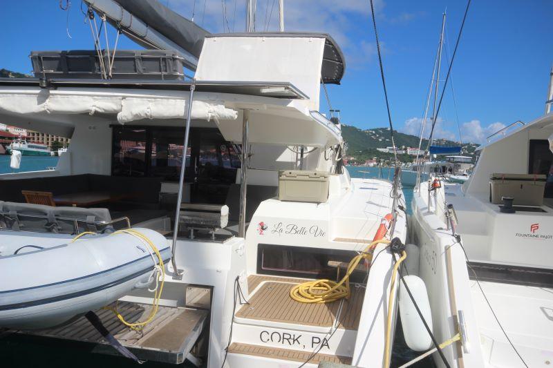 Photo #1 - Fountaine Pajot Saona 47 - 5 cab. (La Belle Vie) en Frenchtown Marina - 36256
