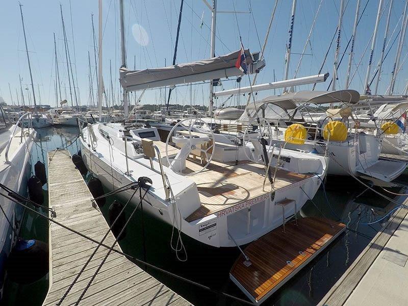 Photo #1 - Grand Soleil 44 Performance (Aloha) en Marina Mandalina - 36598