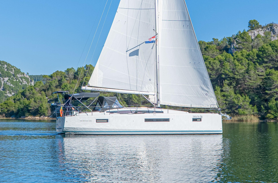 Photo #1 - Sun Odyssey 410 - 3 cab. (First Date) in ACI Marina - 37139