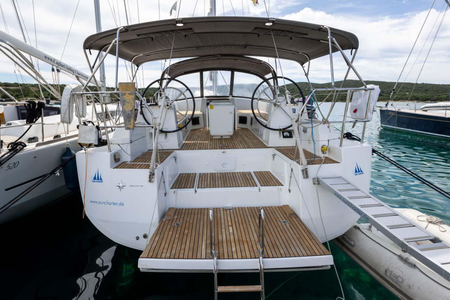 Photo #1 - Jeanneau 54 - 5 + 1 cab. (Squeeze Me) in Golfo Aranci Marina Dell’Isola - 37528