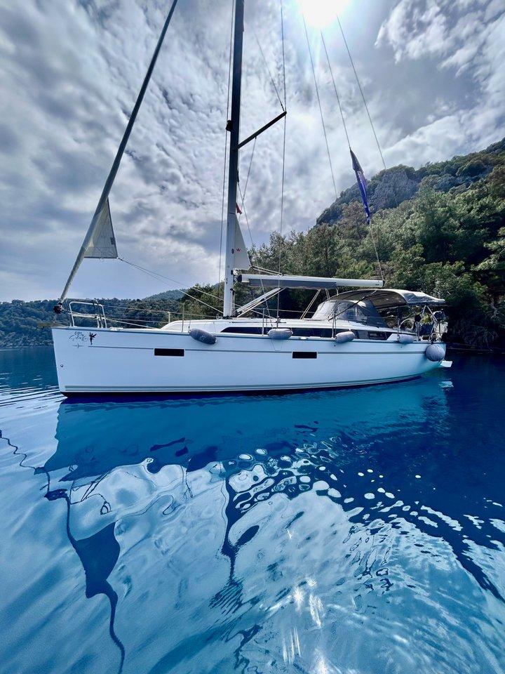 Photo #1 - Bavaria Cruiser 37 - 3 cab. (Enjoy the Silence) in Ece Saray Marina Resort - 37821