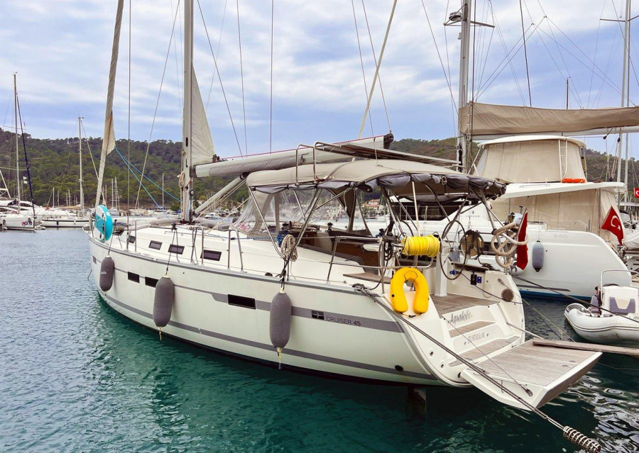 Photo #1 - Bavaria Cruiser 45 (Aquaholic) en Yacht Club Mai - 38248