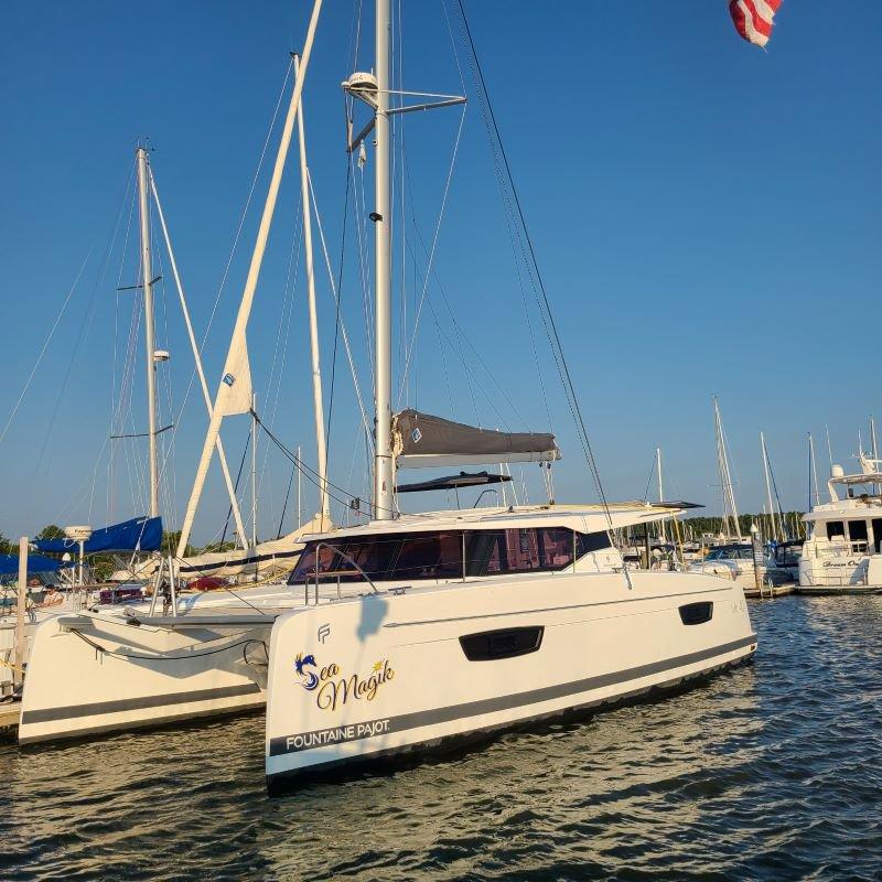 Photo #1 - Fountaine Pajot Isla 40 - 3 cab. (Sea Magik) in Frenchtown Marina - 38272