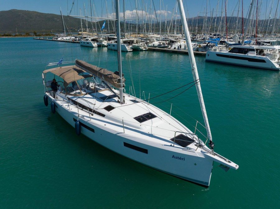Photo #1 - Sun Odyssey 440 (Asteri) in Lefkas main port - 38715