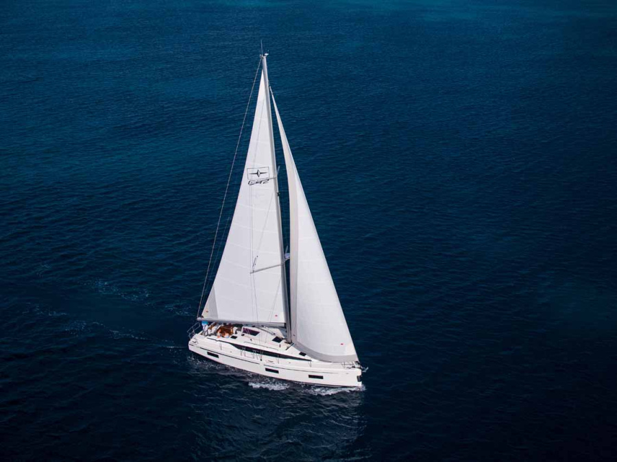 Photo #1 - Bavaria C42 (Vento Estivo) en Marina Mandalina - 38766