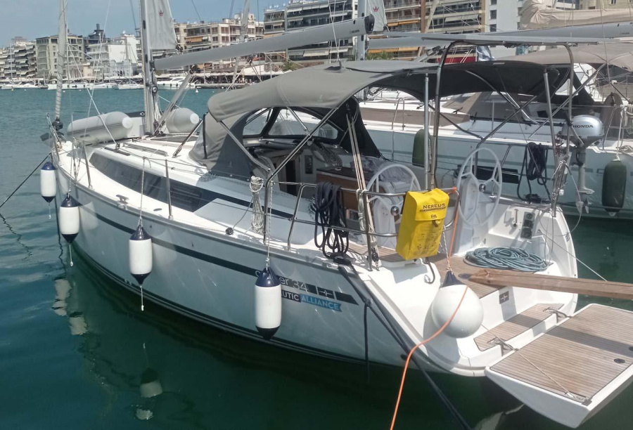 Photo #1 - Bavaria Cruiser 34 - 2 cab. (Licence to chill) en  - 38771