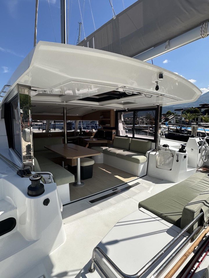 BAY BREEZE V - 2