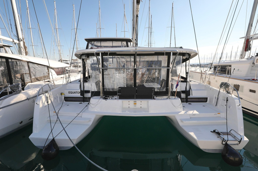 Photo #1 - Lagoon 42 - 4 + 2 cab. (Equator) in D-Marin Dalmacija Marina - 39441