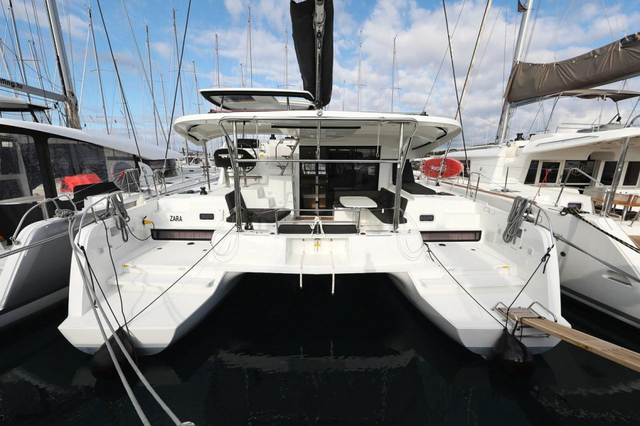 Photo #1 - Lagoon 42 - 4 + 2 cab. (Zara) en D-Marin Dalmacija Marina - 39442
