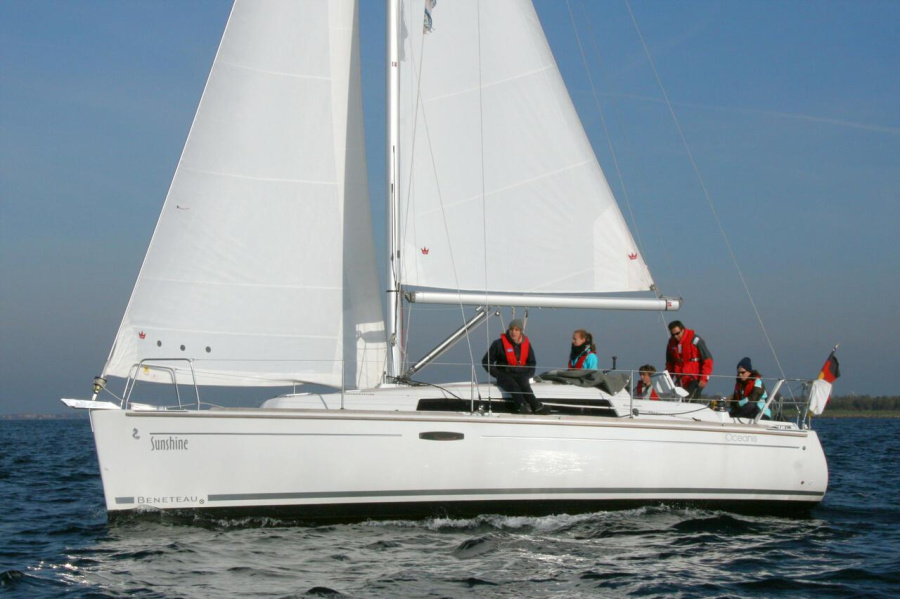 Photo #1 - Oceanis 31 (Sunshine) in Yachtwerft Ramin - 39576