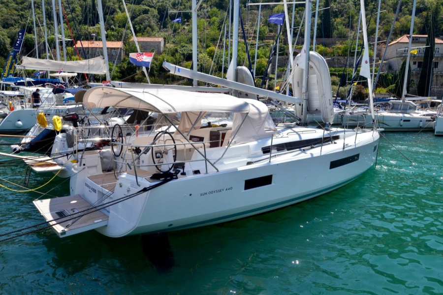 Photo #1 - Sun Odyssey 440 (Sigma Kiss) in ACI Marina - 39910