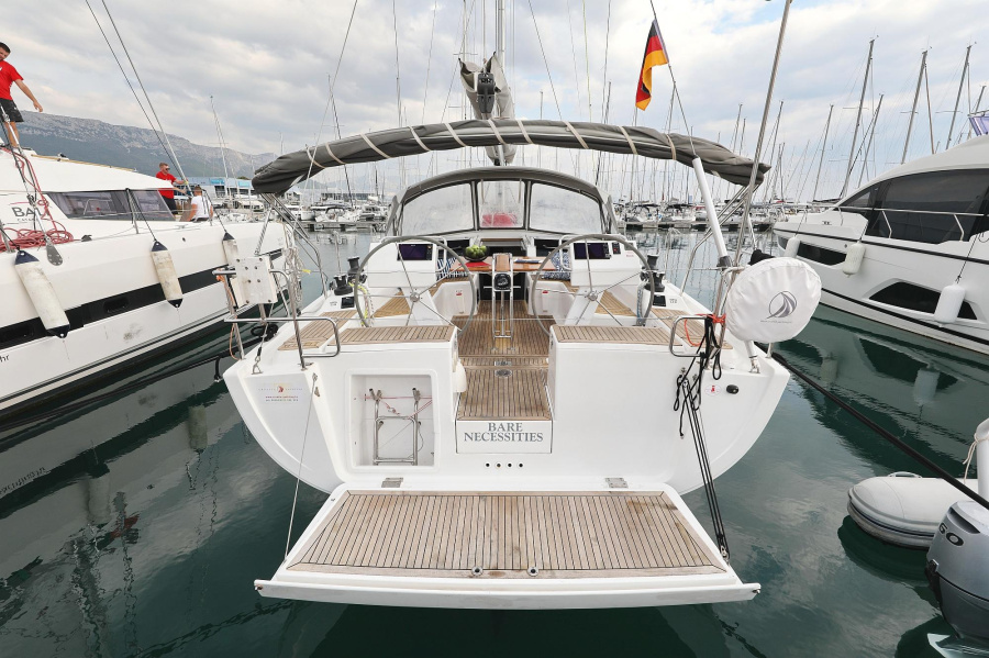 Photo #1 - Hanse 455 (Bare Necessities) in Marina - 40844