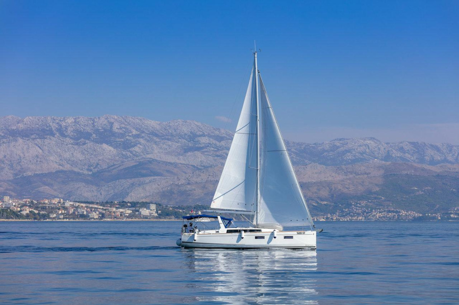 Photo #1 - Oceanis 38.1 (Anima Maris II) in ACI Marina - 41036