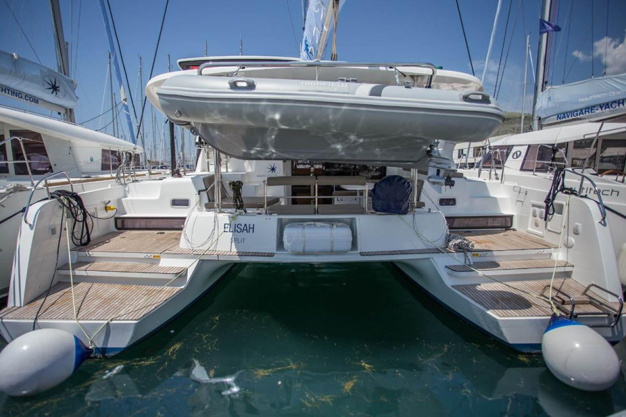 Photo #1 - Lagoon 42 - 4 + 2 cab. (Elisah) en Komolac, ACI Marina - 41140