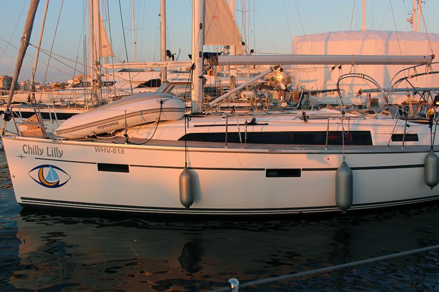 Photo #1 - Bavaria Cruiser 37 - 3 cab. (Chilly Lilly) in Arenal/Playa de Palma - 41150