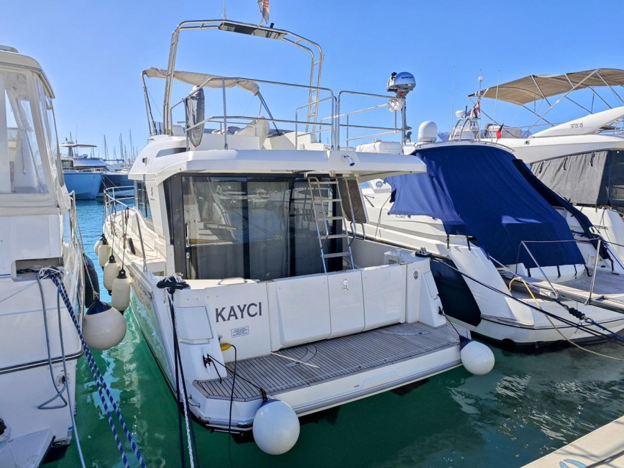 Photo #1 - Swift Trawler 35 (Kayci) in D-Marin Dalmacija Marina - 41166