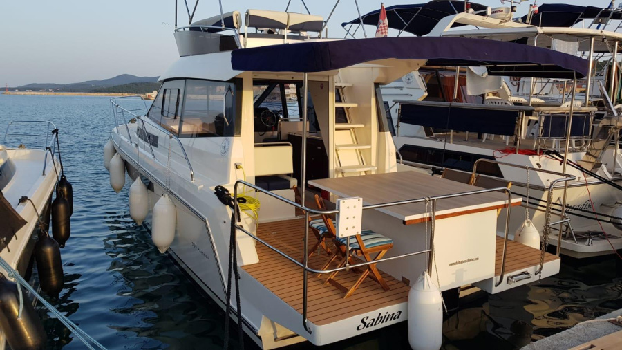 Sabina - 2