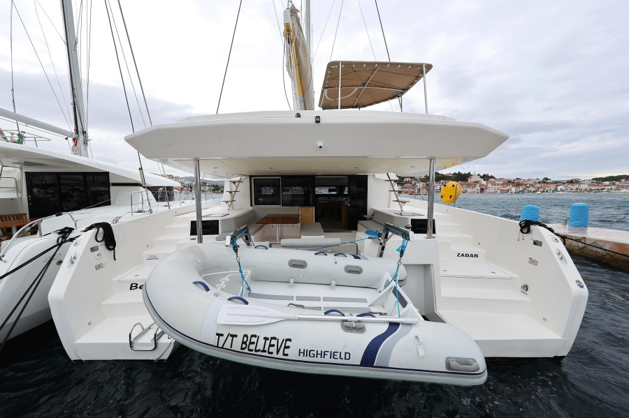 Photo #1 - Dufour 48 Catamaran - 5 + 1 cab. (Believe) en ACI Marina - 41817