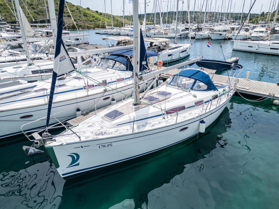 Photo #1 - Bavaria 34 Cruiser - 2 cab. (Skippy) in Marina Kremik - 41917