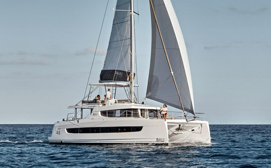 Photo #1 - Bali 4.8 - 6 + 1 cab. (Luna) in Adakoy Marina - 42723