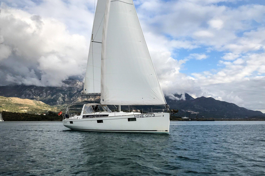 Photo #1 - Oceanis 48 - 5 cab. (Blues) in Porto Montenegro - 43222