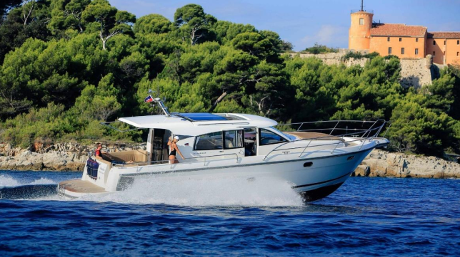 Photo #1 - Nimbus 405 Coupe (NN) en Marina - 43417