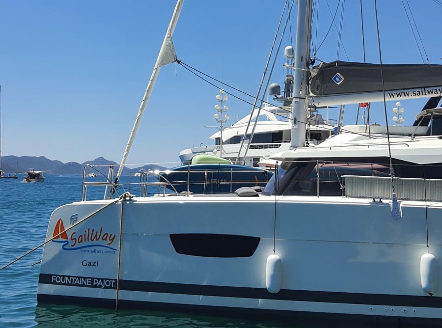 Photo #1 - Fountaine Pajot Isla 40 - 4 + 1 cab. (Gazi) en Adakoy Marina - 43668