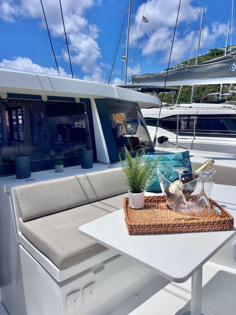 Photo #1 - Bali 4.2 (Hard Deck) in BVI, Hodge's Creek Marina - 61999