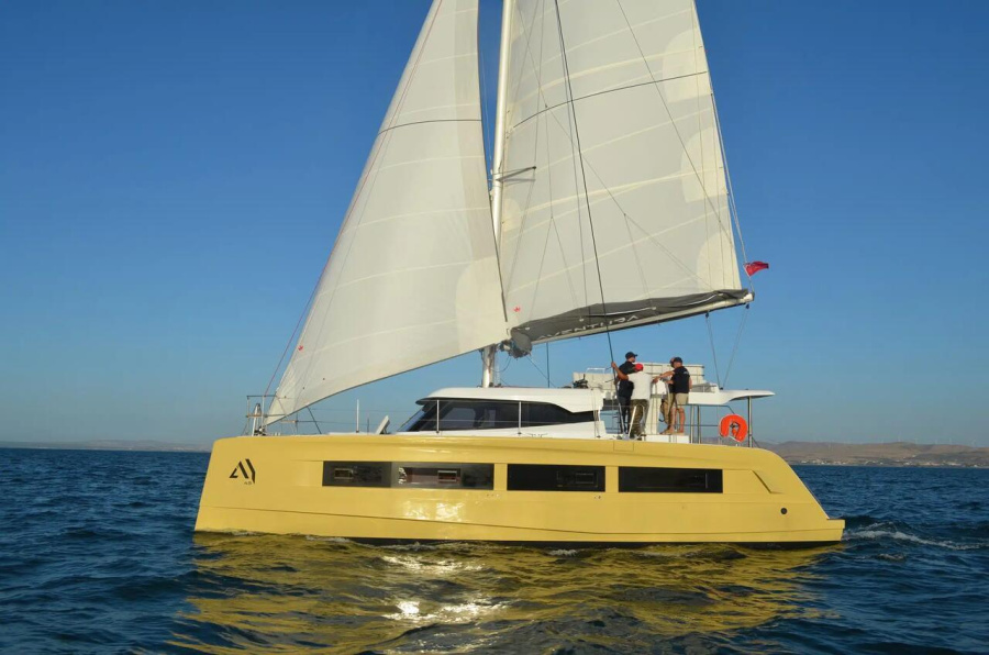 Photo #1 - Aventura 45 (Art M) in Marina - 61663