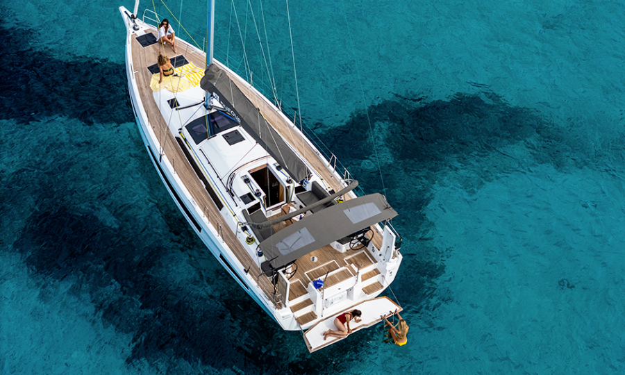 Photo #1 - Dufour 44 - 3 cab. (Junior Mary 2) in Alimos marina - 63797