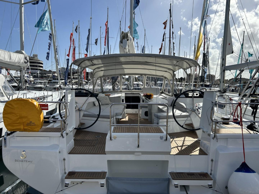 Photo #1 - Oceanis 52 - 6. cab. (B-52) in ACI Marina - 64093