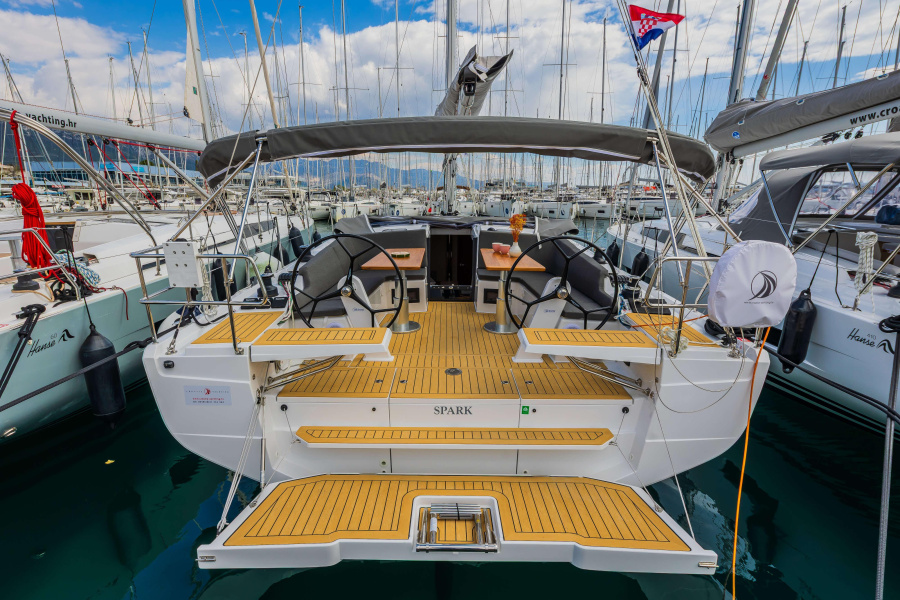 Photo #1 - Hanse 410 (Spark) in Marina Mandalina - 63884