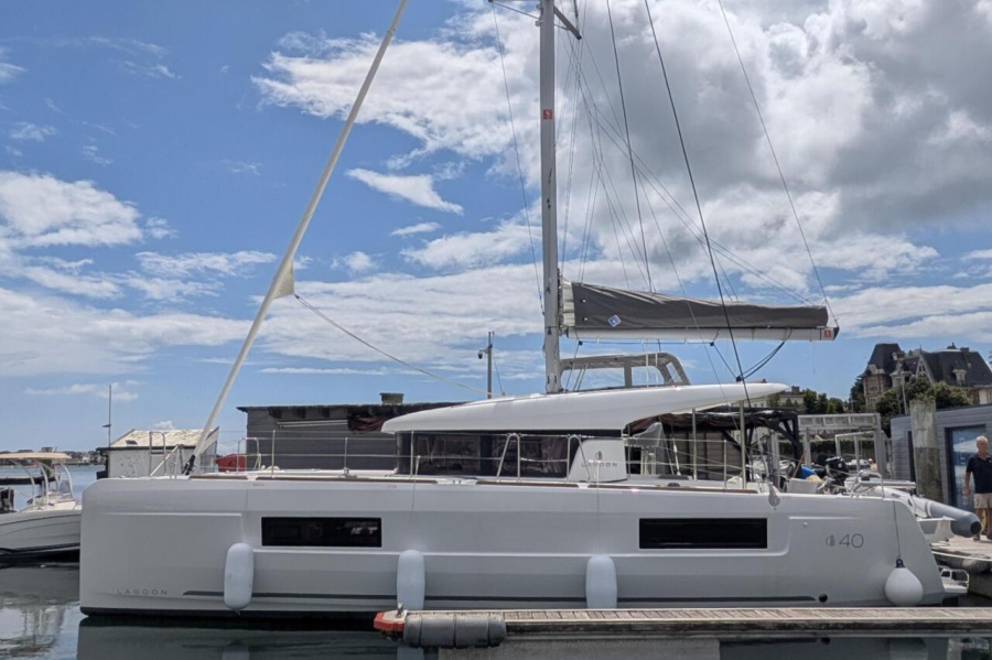 Photo #1 - Lagoon 40 - 3 + 2 cab (Last One) en Guadeloupe, La Marina Bas du Fort - 63961
