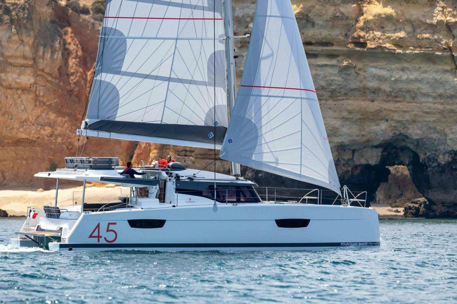 Photo #1 - Fountaine Pajot Elba 45 - 4 + 2 cab. (Maravigghia) in Marina di La Cala - 64431