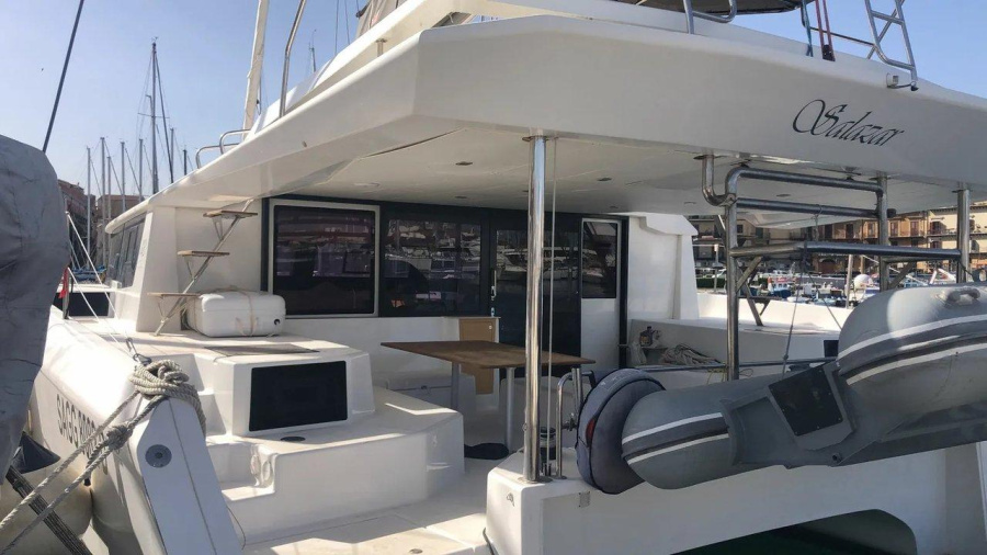 Photo #1 - Dufour 48 Catamaran - 5 + 1 cab. (Salazar) en Palermo, Marina di La Cala - 64436